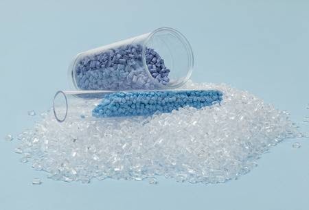 Grânulos de Polímero de plástico.